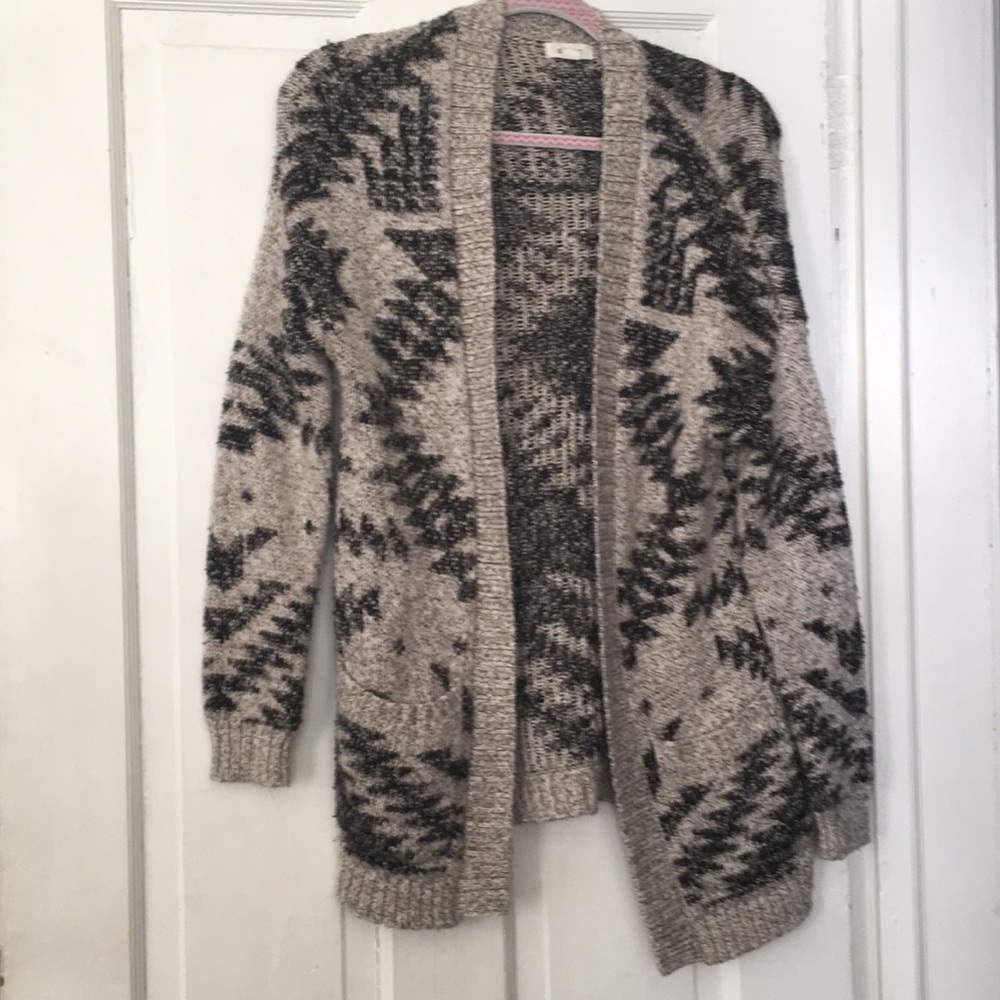 Patterned cardigan
